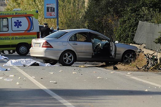 Narkomāns ar auto nogalina astoņus velobraucējus.