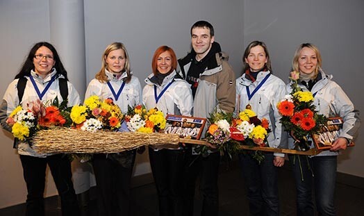 Latvijas sieviešu kērlinga izlase atgriežas Rīgā pēc iekļūšanas pasaules čempionātā.