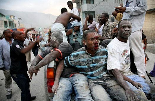 Haiti ielās pēc postošās zemestrīces 2010. gada 12. janvārī.