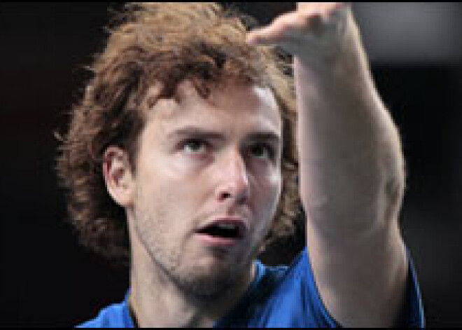 Ernests Gulbis gadu iesāk ar neticamu uzvaru taibreikā