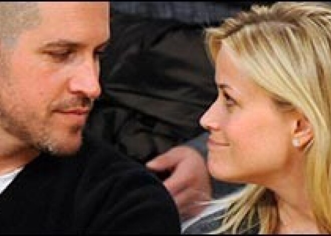 Риз Уизерспун собралась замуж