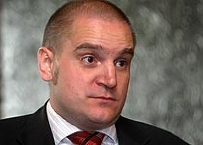 Ošlejs pārmet Godmanim āža ietiepību