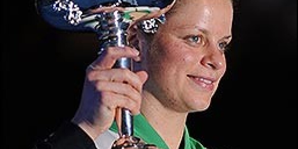 Kima Klijstersa atspēlē seta deficītu un uzvar „Australian Open”