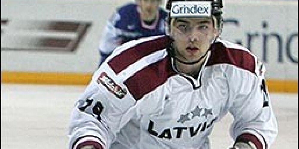 Latvijas hokeja izlases sastāvā turnīram Oslo astoņi KHL hokejisti
