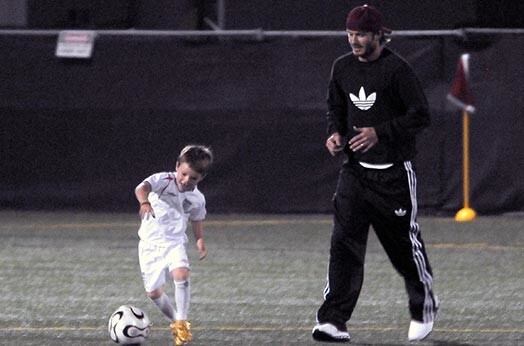 Младший сын Дэвида Бэкхема проявляет страсть не только к футболу, но и такому немужскому занятию, как балет