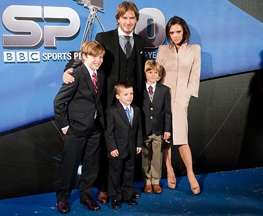 Дэвид и его супруга, дизайнер Виктория Бэкхем, поддерживают своих сыновей Бруклина (11), Ромео (8) и Круза (5) во всех начинаниях