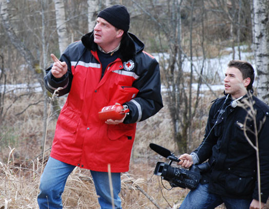 Ivo, veidojot kārtējo raidījuma „Degpunktā” sižetu.