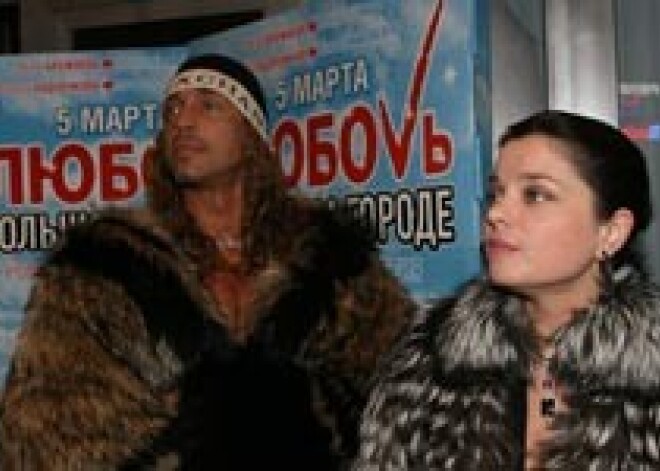 Королева не хочет знать о доходах мужа