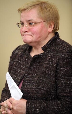 Янина Курсите, депутат, профессор филологии, которая прокомментировала скандальную запись портала pietiek.com