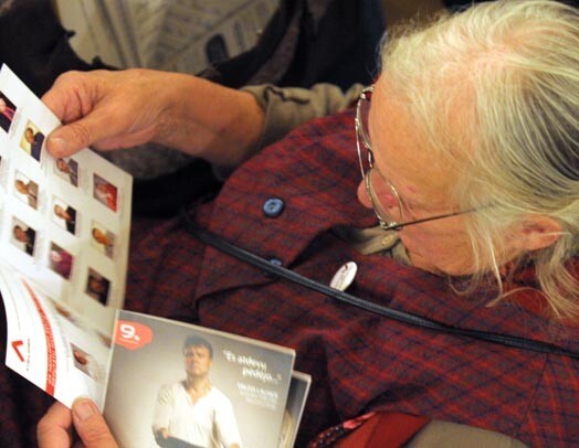 • Valdības vīri un sievas ar savām neskaitāmām spriedelēšanām par pensiju sistēmu veic psiholoģisko teroru pret pensionāriem un ir viņus novedusi līdz izmisumam.