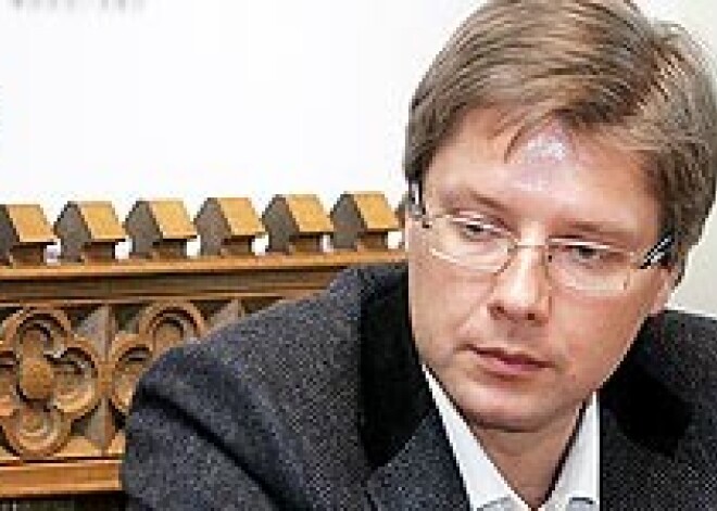 Ушаков скорбит о смерти белого медведя Кнута