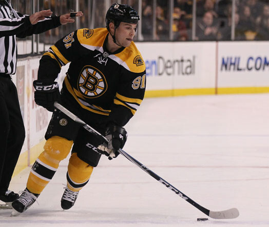 Bostonas „Bruins” vienam no līderiem Markam Savārdam hokejista karjera, iespējams, ir jau galā.