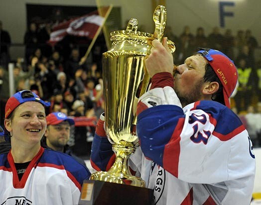 „Liepājas metalurgs” bija vienīgā profesionālā Latvijas atklātā hokeja čempionāta (LAČ) komanda.