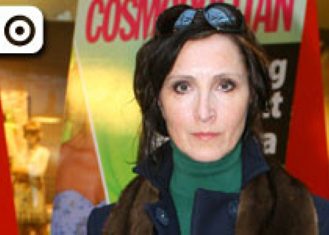 Modes dizainere Žanete Auziņa beidzot atguvusi brīvību