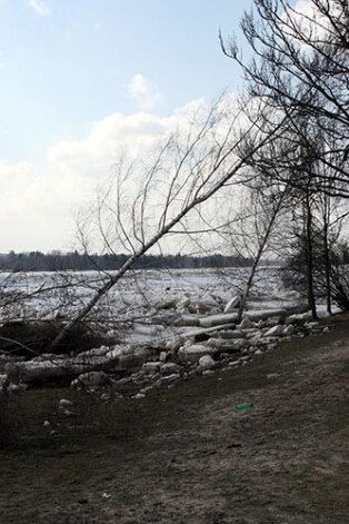 Ūdens līmenis pamatīgi ceļas visās Latvijas upēs.