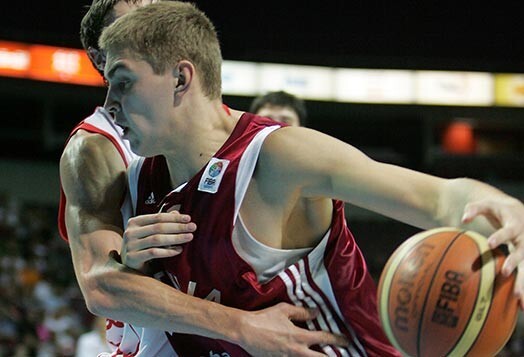 Latvijas basketbola izlases kandidātam Rolandam Freimanim ir lieliska iespēja pierādīt savu varējumu Eiropas spēcīgākajā basketbola līgā.