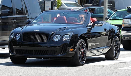 Арнольд Шварценеггер стал обладателем самого быстрого кабриолета в мире — Bentley Continental может разгоняться до скорости 325 км/ч