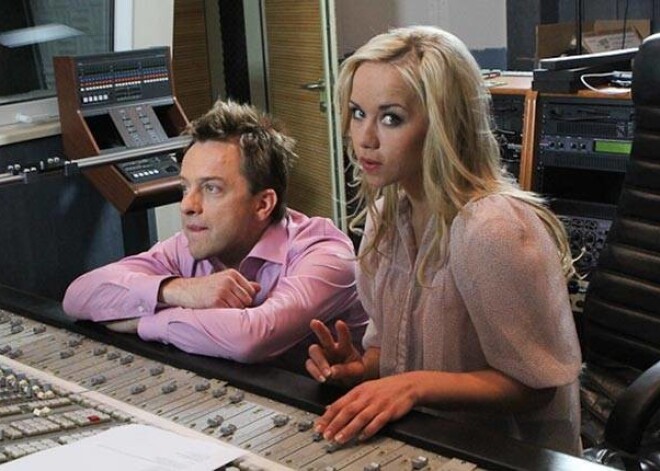 Dziesmu „Ave Pali” videoklipa galvenie varoņi - dziedātāji Aija Andrejeva un Normunds Pauniņš.