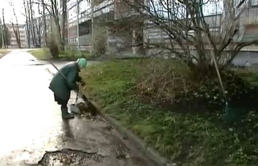 Juglas maniakam piespriež 18 gadu cietumsodu slepkavībām Juglā bezpajumtnieku noslepkavošanu Mārkalnes Salamandras ielas rajonā policijas kontrole