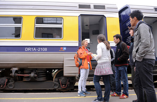 Ugunsgrēka dēļ kavējas pasažieru vilcienu satiksme posmā Rīga – Aizkraukle.