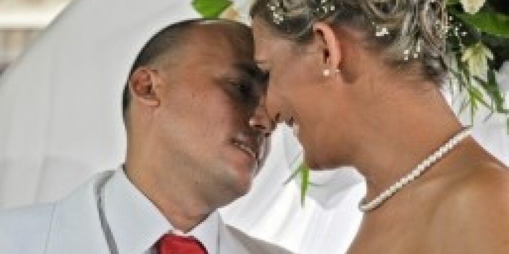 Первый кубинский гей-брак приурочили к юбилею Фиделя Кастро