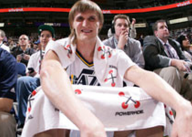 Кириленко придется отдать детей в русскую школу