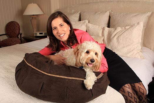 Хозяйка очень рада, что ее собачка получает достойный уход