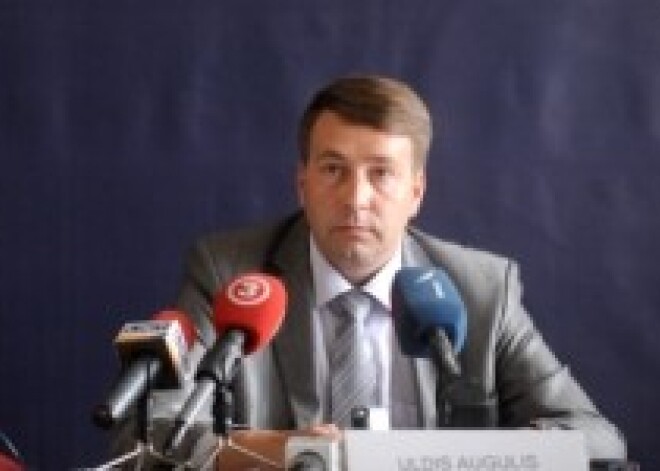 Правительство примет участие в спасении авиакомпании "airBaltic"
