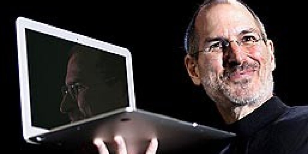 После ухода Стива Джобса акции Apple рухнули