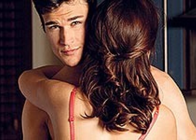 Vīrietim orgasms, bet ne „pa īstam”. Vai viņš halturēja?