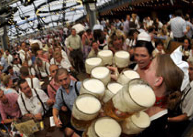 Minhenē sākas 178. alus svētki "Oktoberfest". FOTO