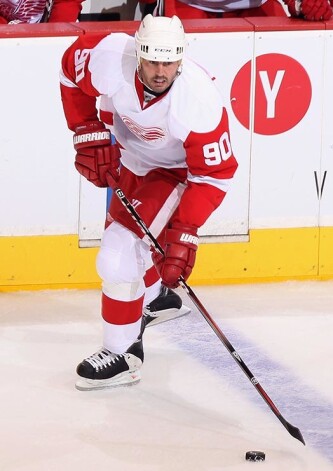 Maiks Modano pēdējo sezonu aizvadīja Detroitas „Red Wings” sastāvā.