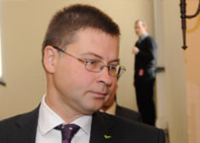 Dombrovskis Zatleru informē par "Vienotības" palikšanu opozīcijā, ja SC būs koalīcijā