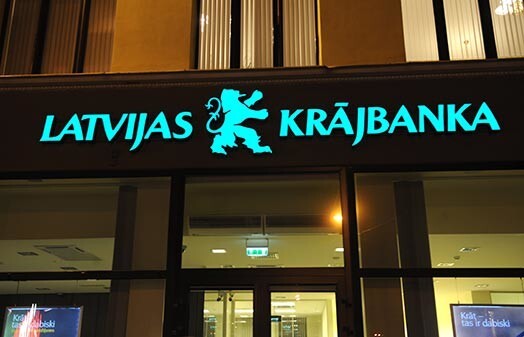 FKTK padome pirmdien nolēmusi apturēt "Latvijas Krājbankas" visu finanšu pakalpojumu sniegšanu.