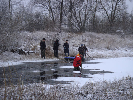 2009. gada vasarā Jelgavas lidlaukā noslēpumaini pazuda Sergejs Bļinkovs (50) — pēc strīda ar draugiem izpletņlēcējiem viņš aizgāja un nav vairs redzēts. Bezvests.lv aktīvisti pārmeklēja visu lidlauka apkārtni, arī tuvējos ūdeņus, bet diemžēl velti.