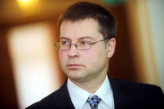 Ministru prezidents Valdis Dombrovskis uzskata, ka finanšu sektorā ir jāpievērš lielāka uzmanība potenciālo investoru izvēlē.