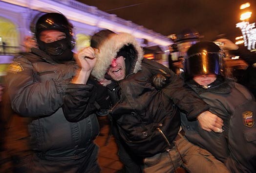 Ielu demonstrācijas Krievijā pēc domes vēlēšanām.