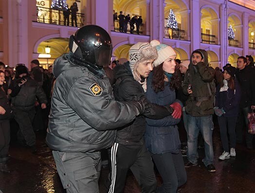 Ielu demonstrācijas Krievijā pēc domes vēlēšanām.