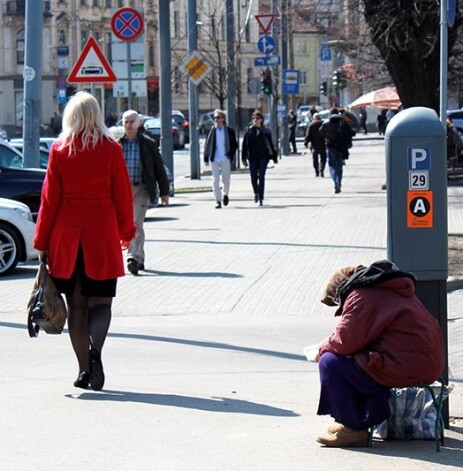 SC gatavi pārņemt Viļņas pašvaldības pieredzi, kur nule kā pieņemtie noteikumi aizliedz ubagošanu ielās.