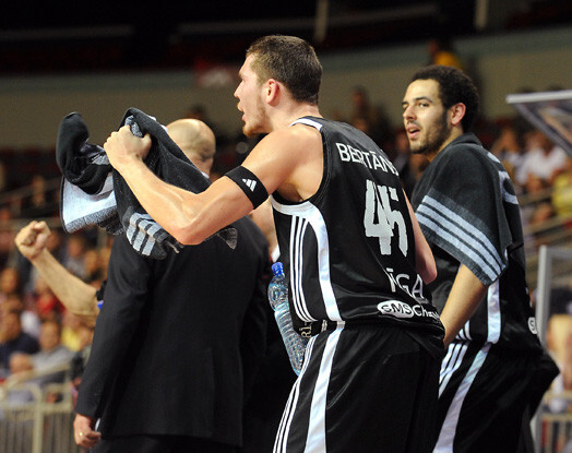 Latvijas čempioni basketbolā „VEF Rīga” par nozīmīgu daļu sava budžeta var pateikties „Latvijas valsts mežiem”.