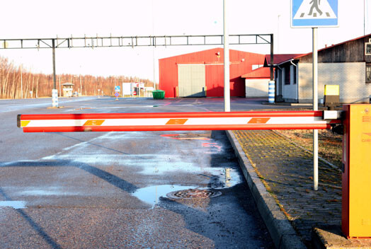 Gribot Latvijā biežāk nekā reizi nedēļā ievest 40 cigaretes un litru alkohola, nāksies maksāt nodokļus.