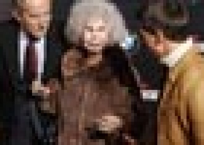 85-летняя герцогиня Альба флиртует с Томом Крузом