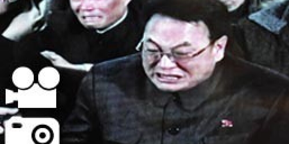 Ziemeļkoreju pārņēmusi histēriska raudāšana. VIDEO