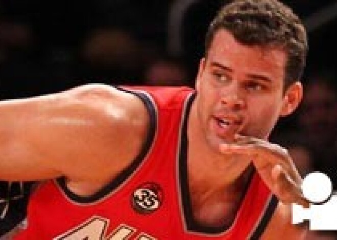 Хамфрис стал позором НБА. ВИДЕО