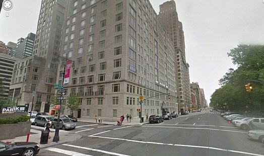 22-летняя студентка приобрела апартаменты по адресу 15 Central Park West. В 10-комнатной квартире Рыболовлевой на Манхэттене есть четыре спальни, терраса, два камина