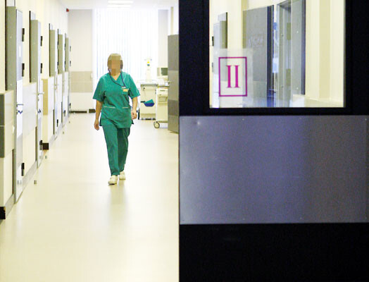 Šobrīd nav zināms, cik bērnu varētu būt cietuši no maniakālās medmāsas noziedzīgajām darbībām.