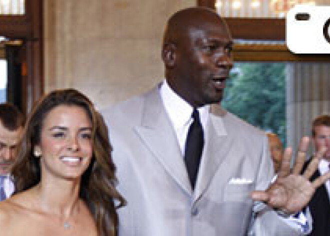 Saderinājies leģendārais Maikls Džordans