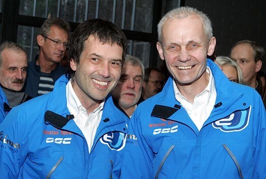 Andrim Dambim (pa labi) un Mārim Saukānam „Dakaras” pirmais posms nebija pārāk veiksmīgs.