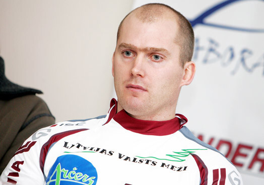 Neveiksmi šoreiz piedzīvoja Latvijas pieredzējušākais bobsleja pilots Edgars Maskalāns, kura ekipāžai nācās samierināties ar 22. vietu.