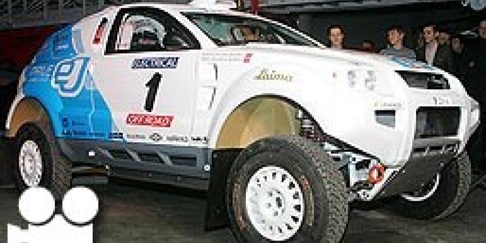 Latvijas elektromobilis nesasniedz "Dakaras" septītā posma finišu; sacensības turpina